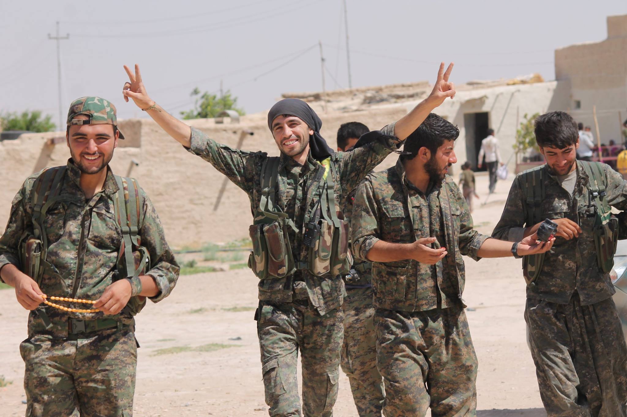 Kobani Liberated Kurdish Forces Push ISIS Out Of Town ROAR Magazine