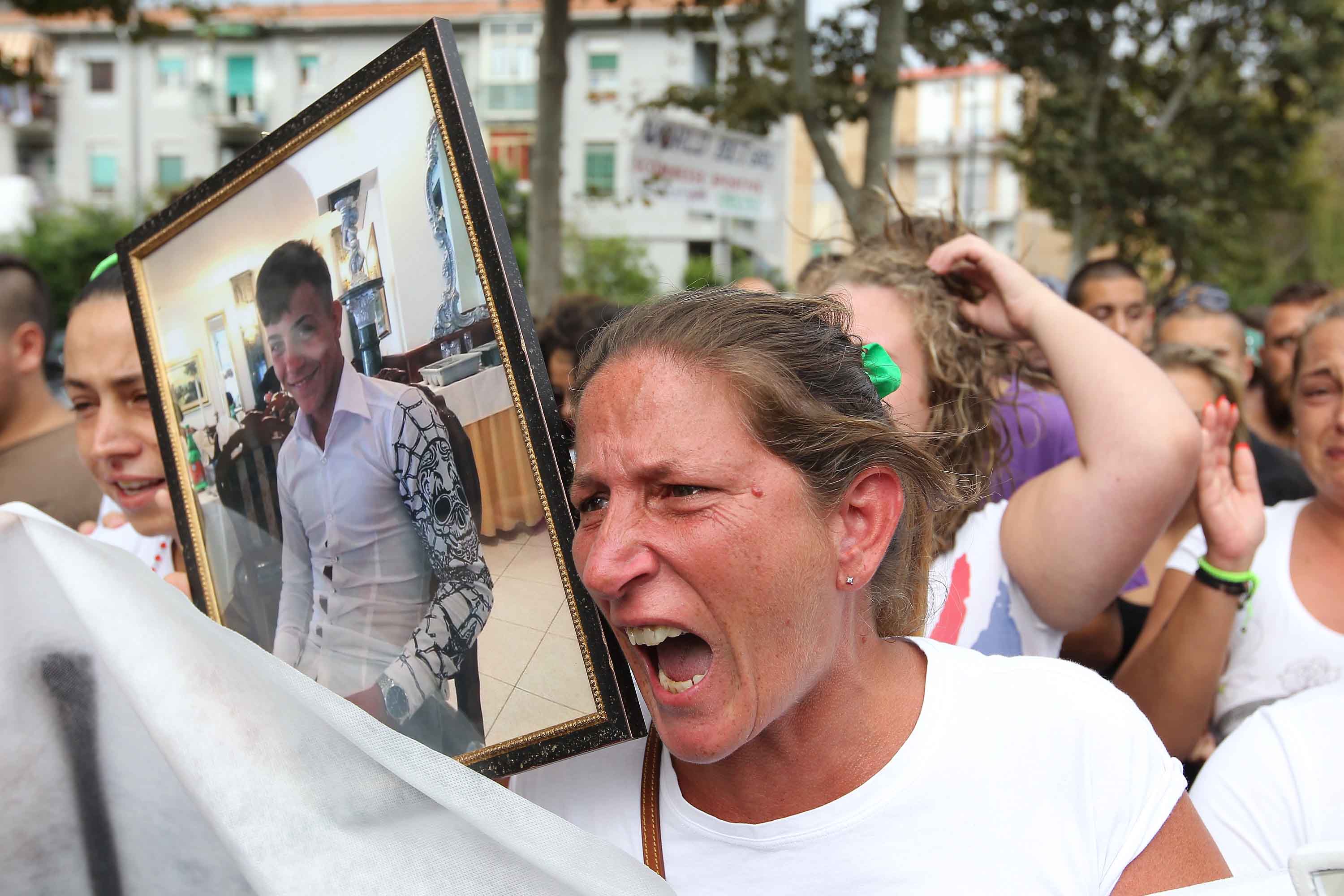 In Napoli, a struggle for justice after police kill 16-year-old | ROAR ...